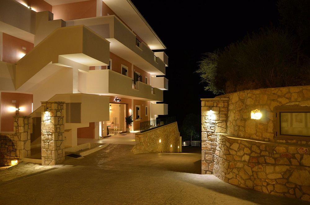 Kymothoe Elite Aparthotel