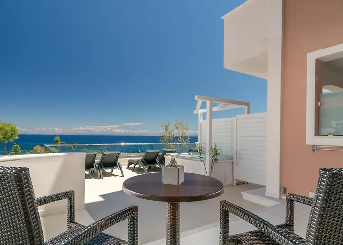 Kymothoe Elite Suites